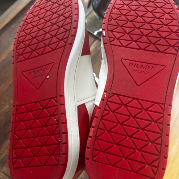 AUTHENTIC ALMOST BRAND NEW PRADA SNEAKERS - Picture 6 of 8